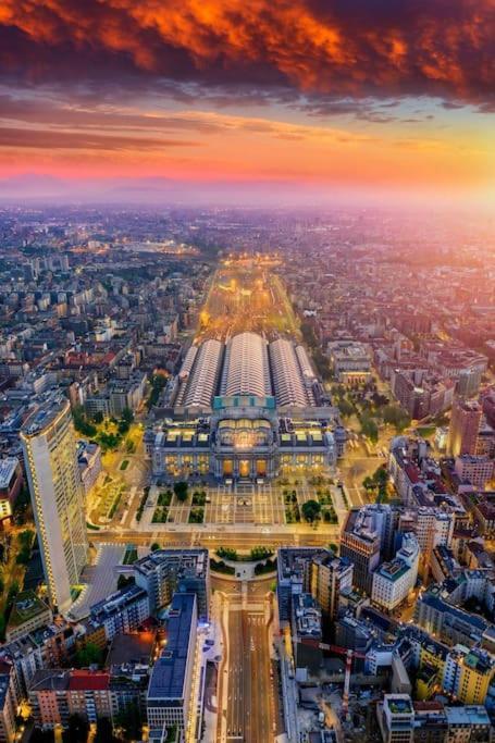 米兰Duomo 10 Min Luxury • Terrazzo • Wi-Fi • Netflix公寓 外观 照片